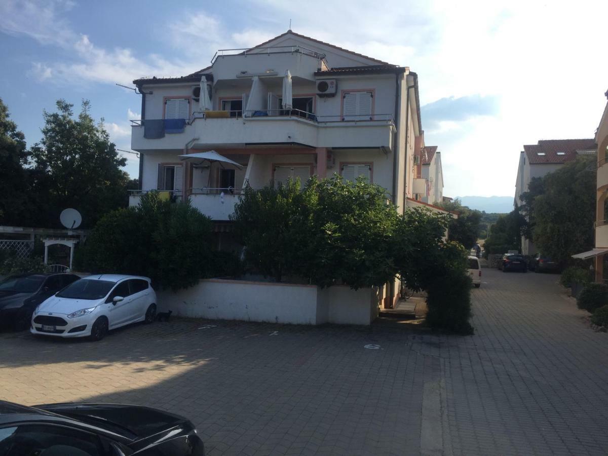 Vicy Apartment Novalja Kültér fotó